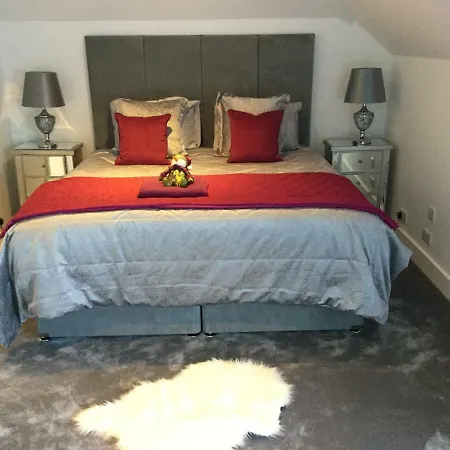 Guest house Hazelbrook 3*